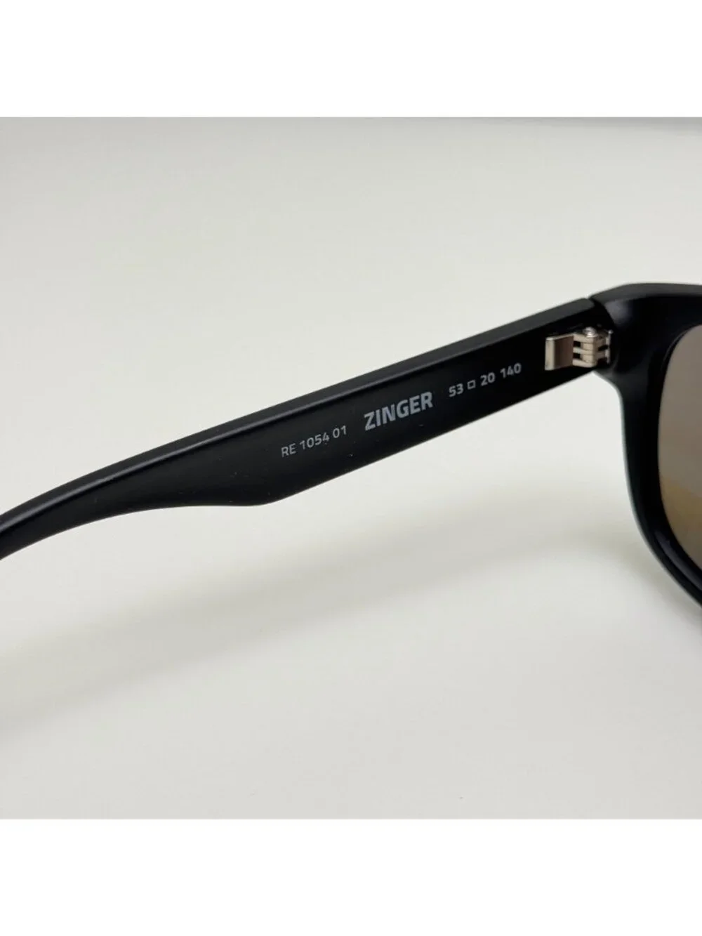 Revo Sunglasses RE 1054 01 Zinger Polarized 53-20-140